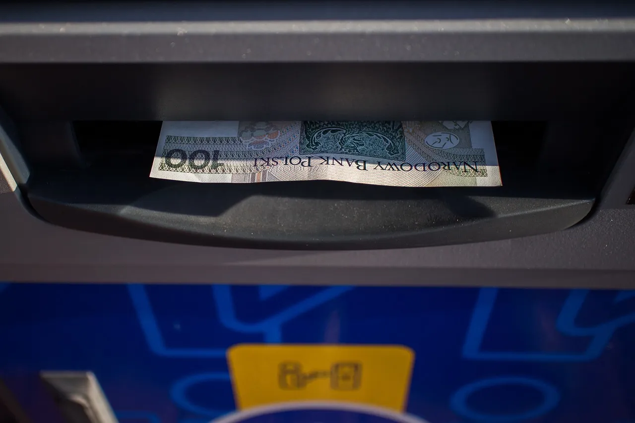 atm, 100 pln, buck, gold, money, cash, paycheck, finances, currency, banking, bill, bank note, bank, crisis, income, economic, atm, atm, atm, atm, atm